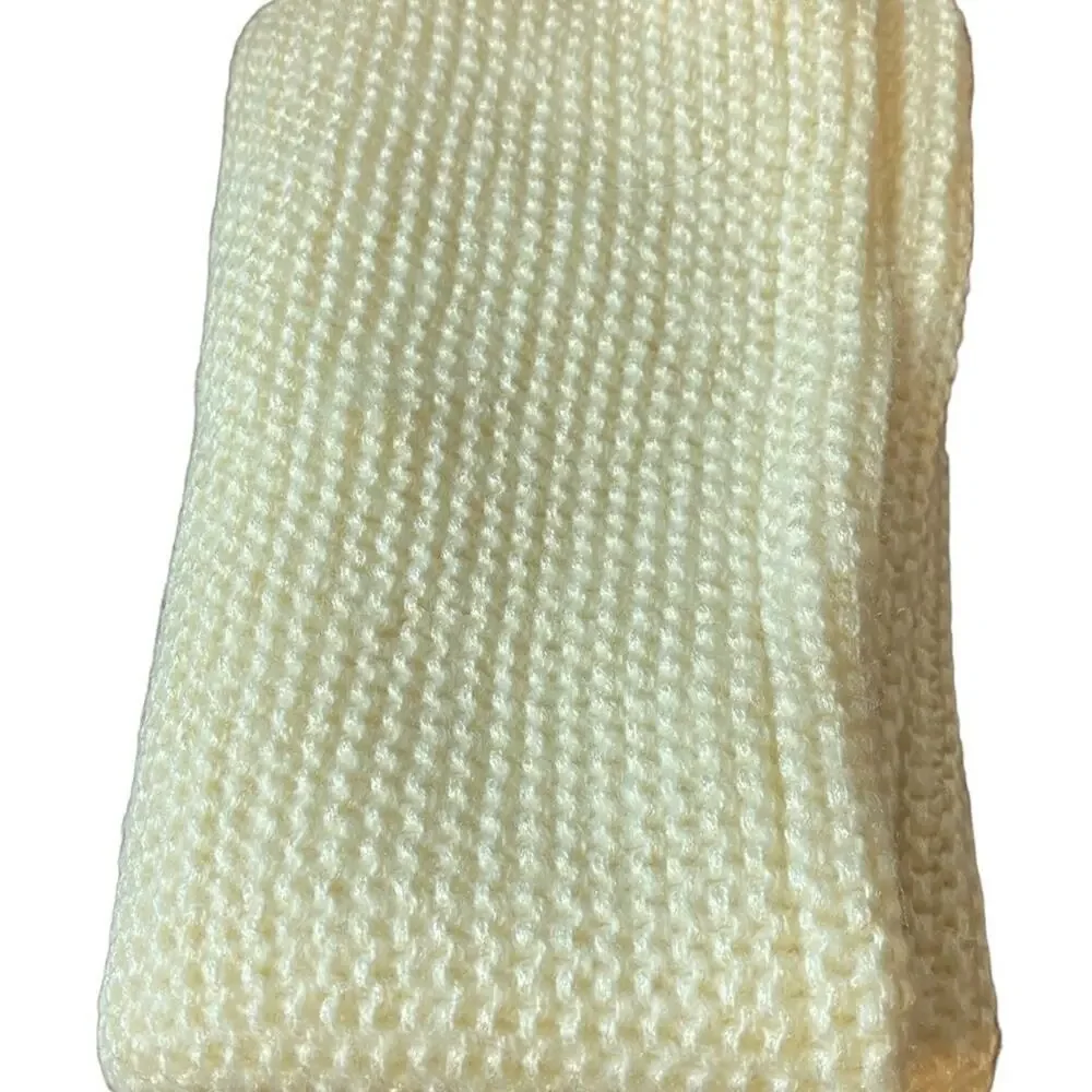 H&M Cream Colored Cowl Neck Knit Infinity Scarf Women's O/S